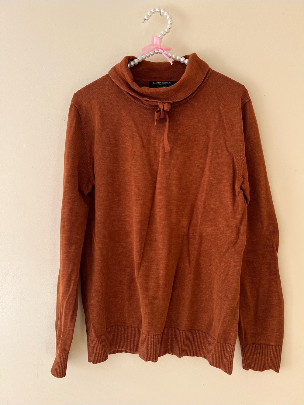 Banana Republic Men’s Rust Orange Turtleneck Drawstring Sweater